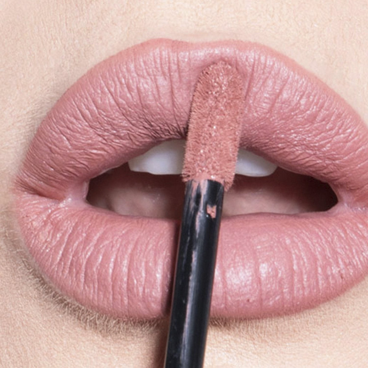 Velvet Couture Dusty Pink - LH Cosmetics