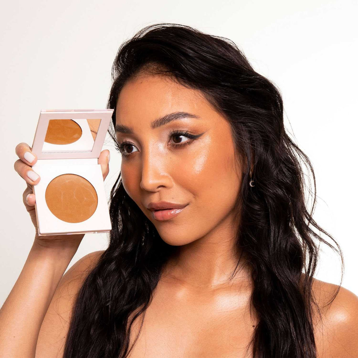 Infinity Bronzer Endless - LH Cosmetics