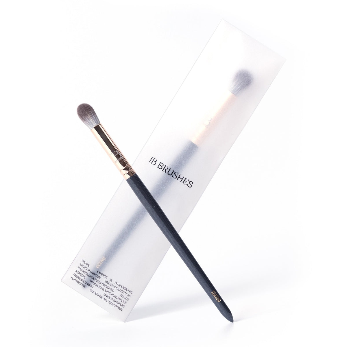 IB029 - Pincel tupido para corrector - Mediano - IBbrushes
