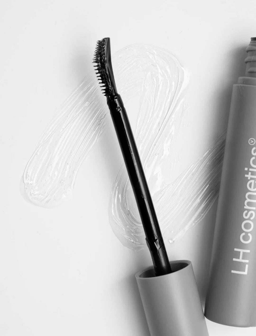 The brow wax - LH Cosmetics