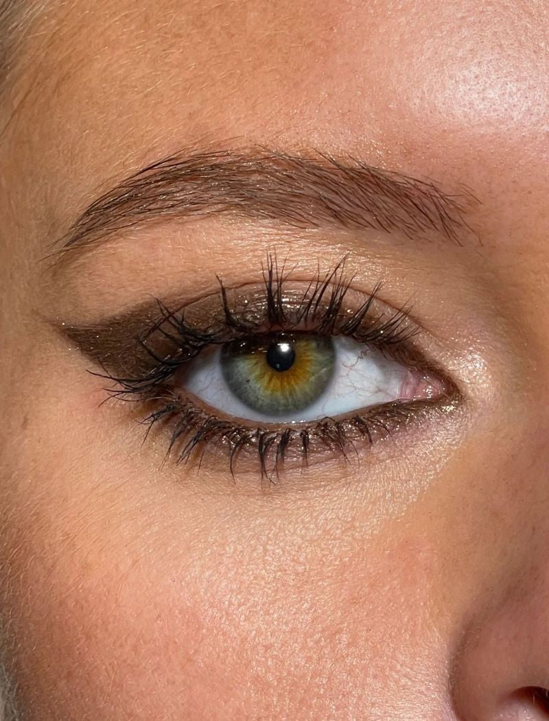 Maia Crayon  - LH Cosmetics