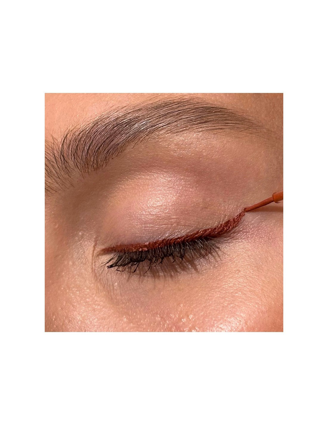 Delineador líquido de ojos waterproof hipoalergénico Aura del Sol 03 Brick Red - Bell Hypo