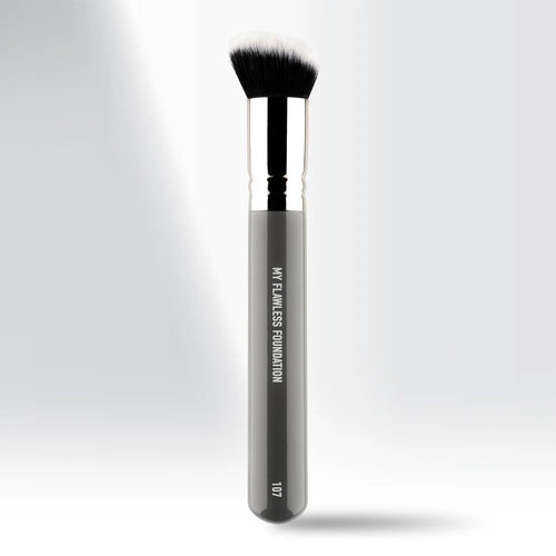 107 - MY FLAWLESS FOUNDATION - MYKITCO