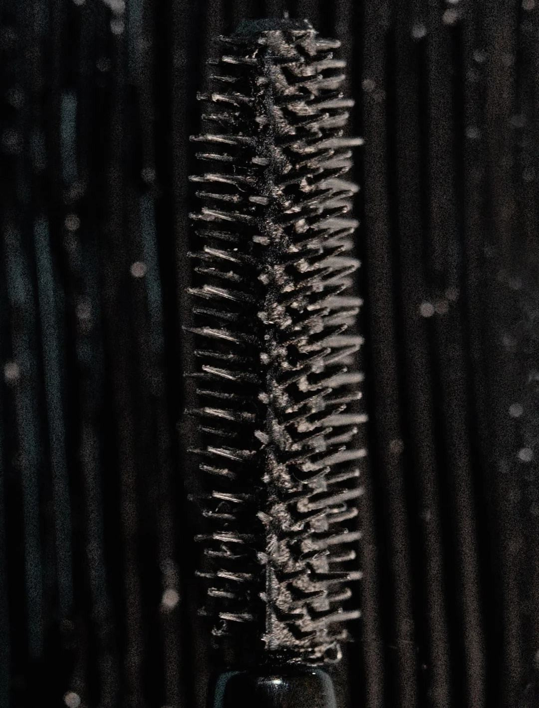 The waterproof mascara - LH Cosmetics