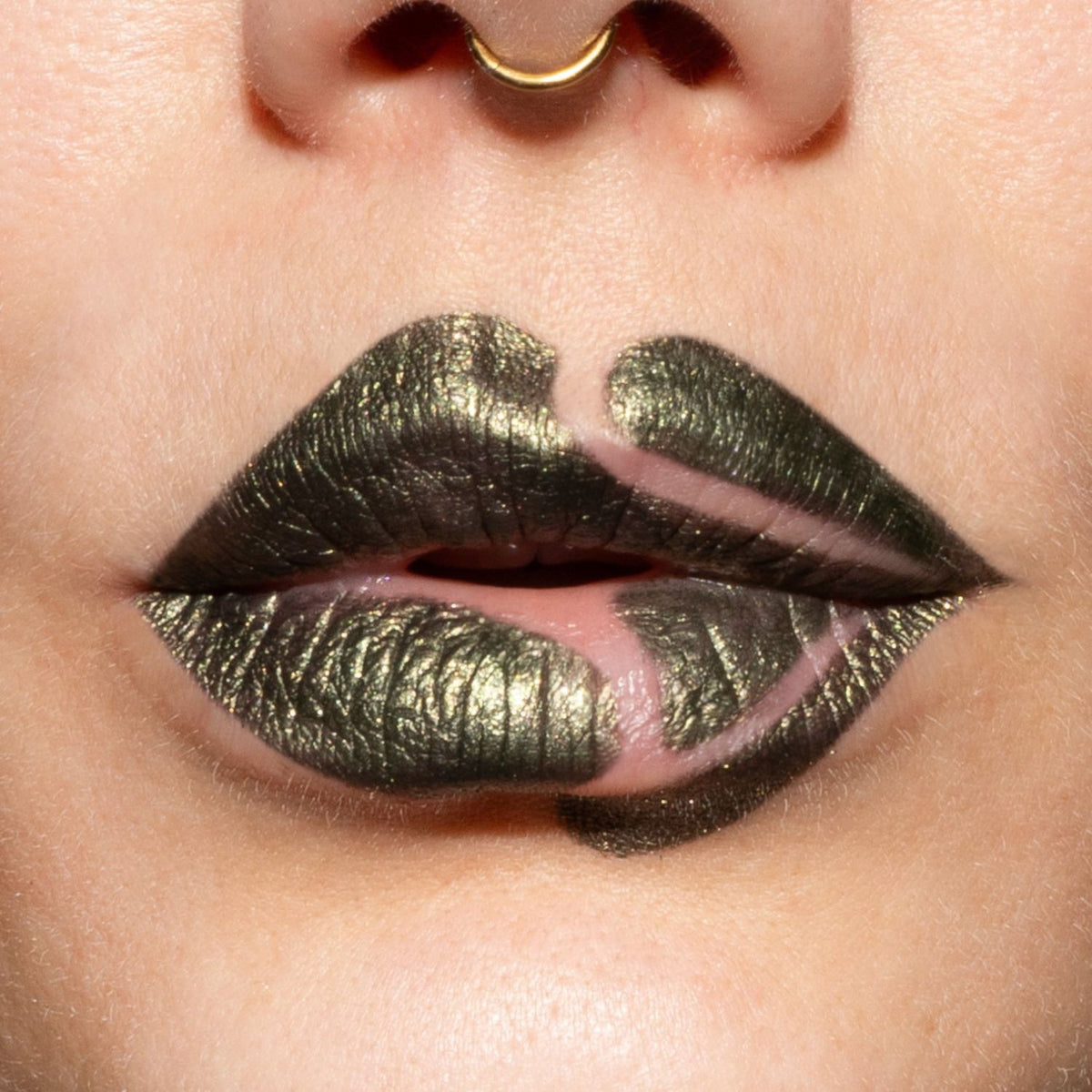 Gemma Crayon - LH Cosmetics