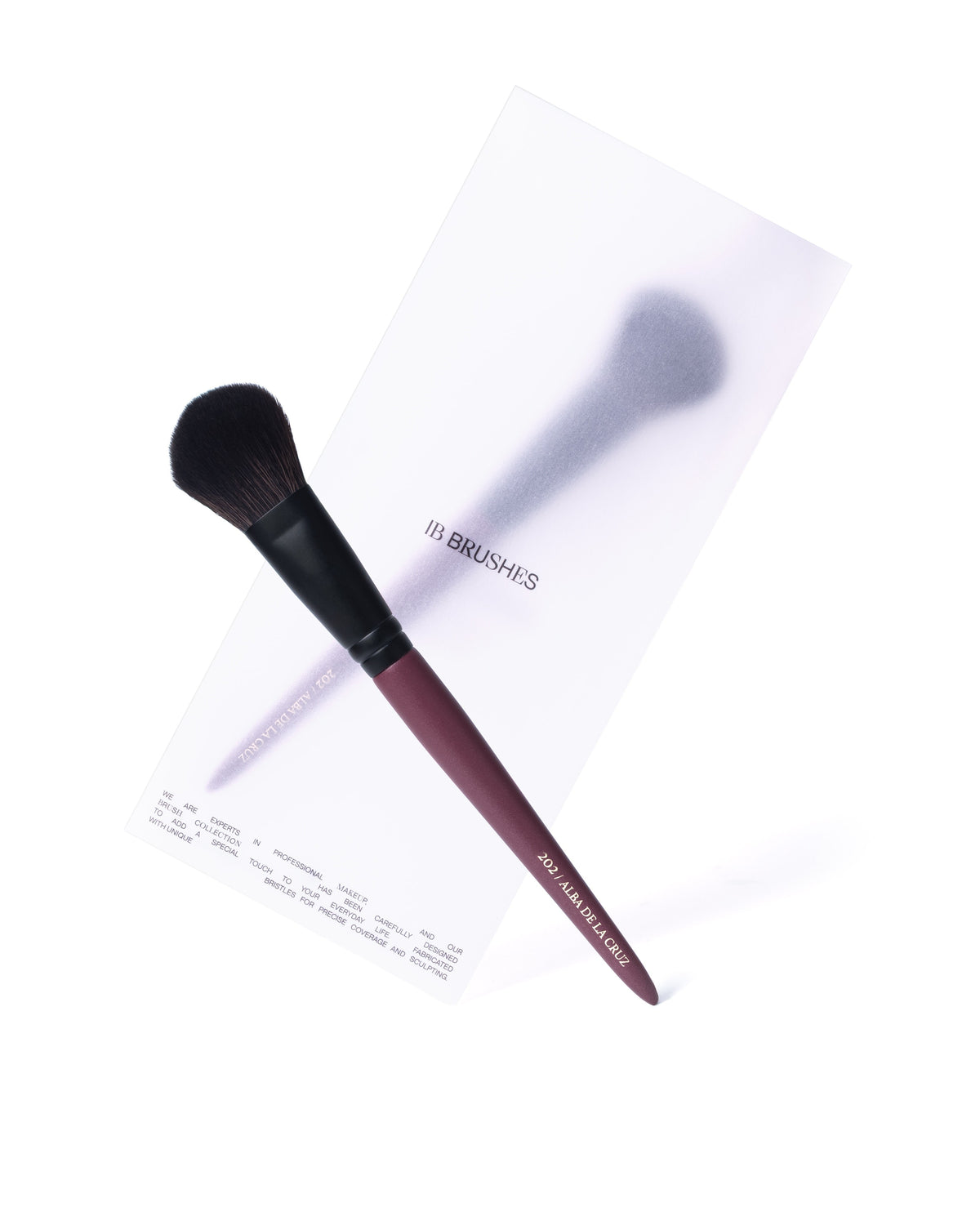 202 - Brocha corte angular mediana - IBbrushes x Alba de la Cruz