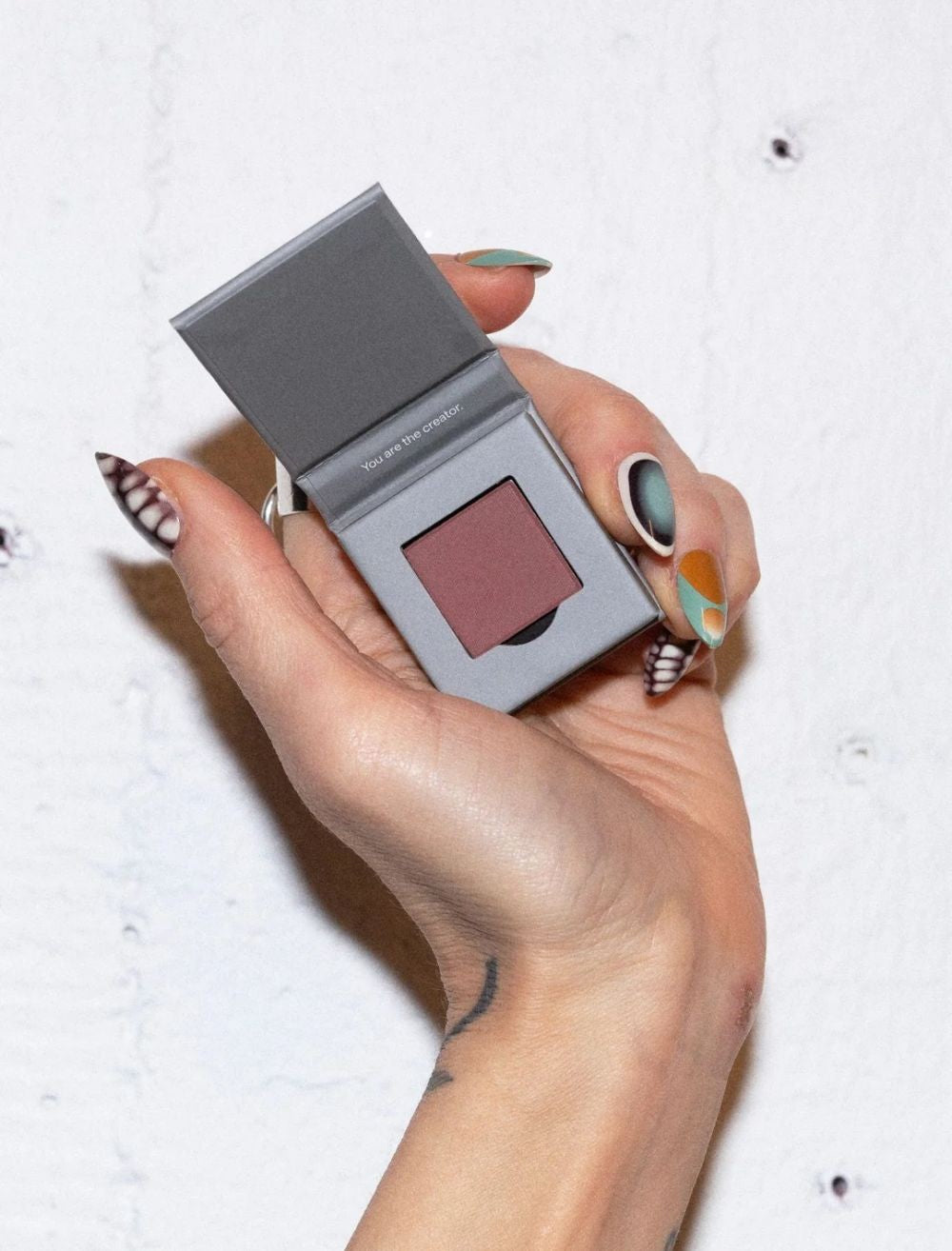 The Single - Booty call - LH Cosmetics