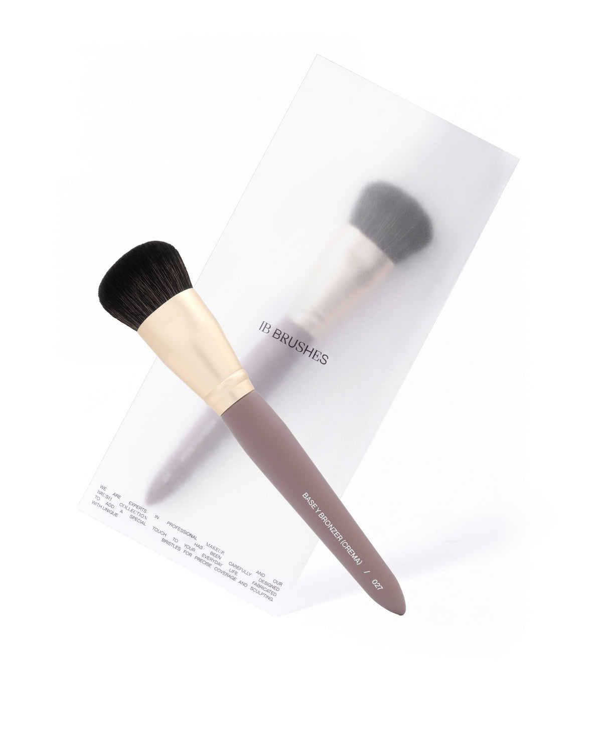 027 Brocha para base y bronzer - IBbrushes x Saigu
