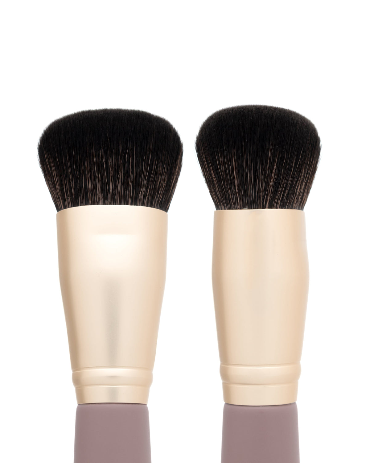 027 Brocha para base y bronzer - IBbrushes x Saigu