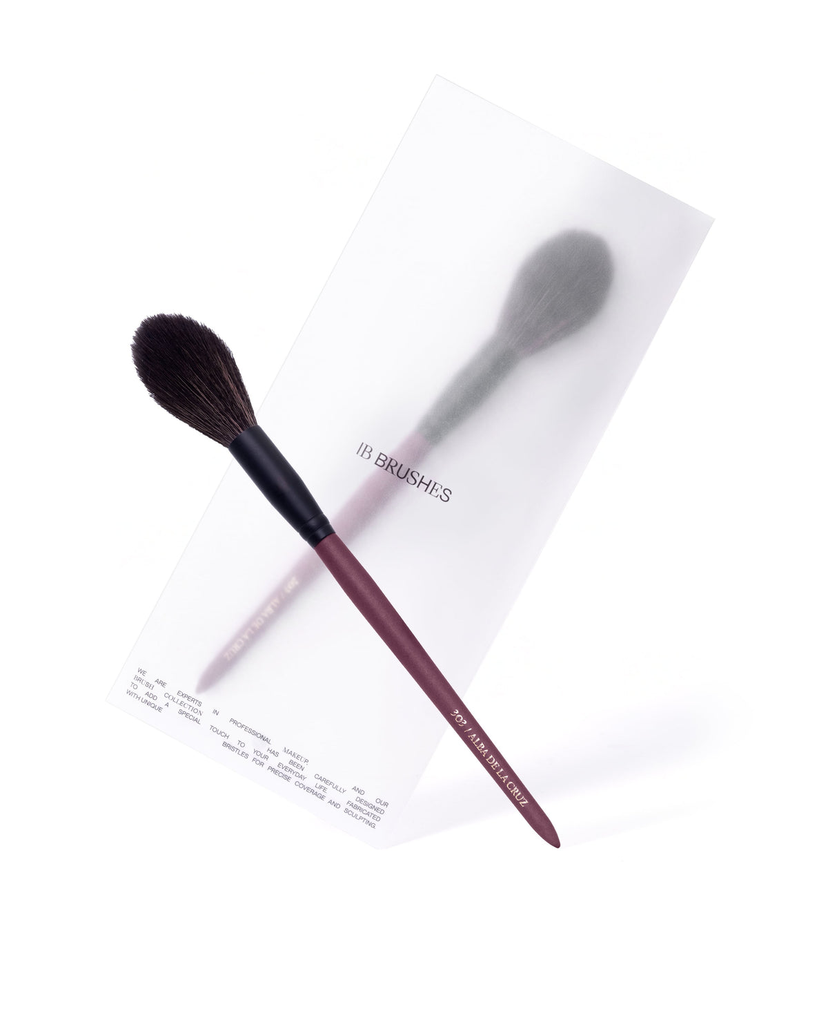 303 - Brocha para colorete en polvo - IBbrushes x Alba de la Cruz