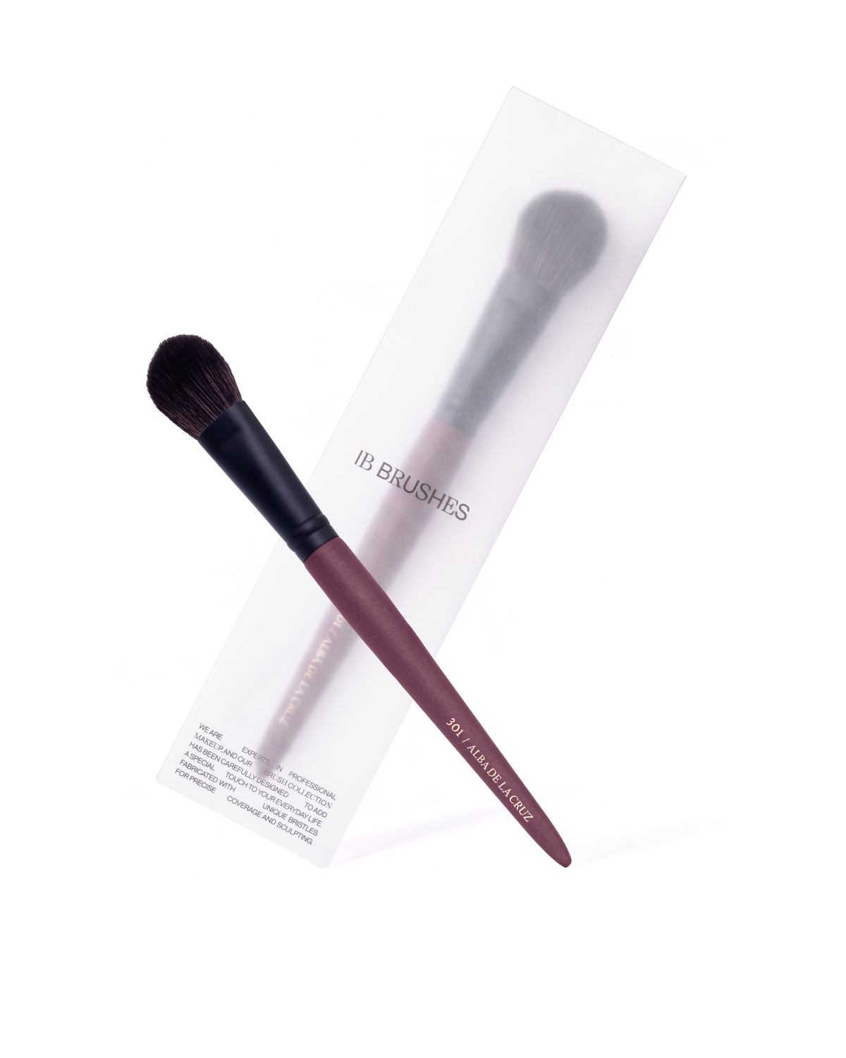 301 - Brocha para sellar el rostro - IBbrushes x Alba de la Cruz