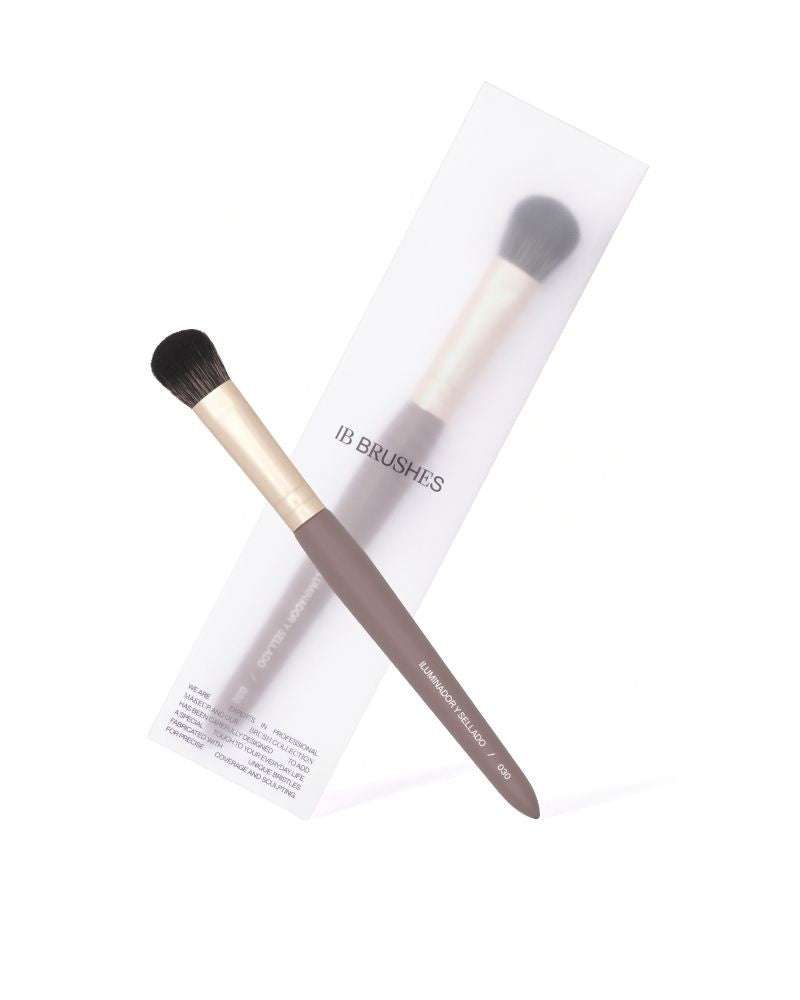 030 Brocha para iluminador y sellado - IBbrushes x Saigu