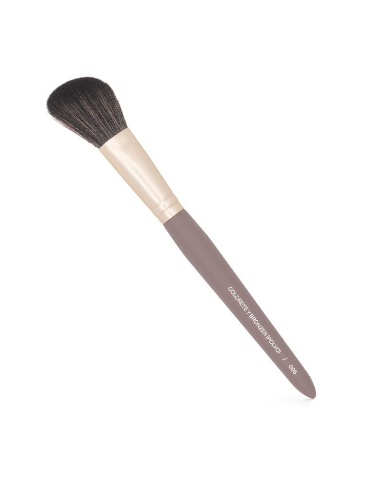 005 Brocha para colorete y bronzer en polvo - IBbrushes x Saigu