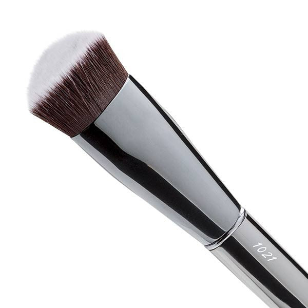Luxury Grey 1021 Brocha Prisma para maquillaje - Maiko